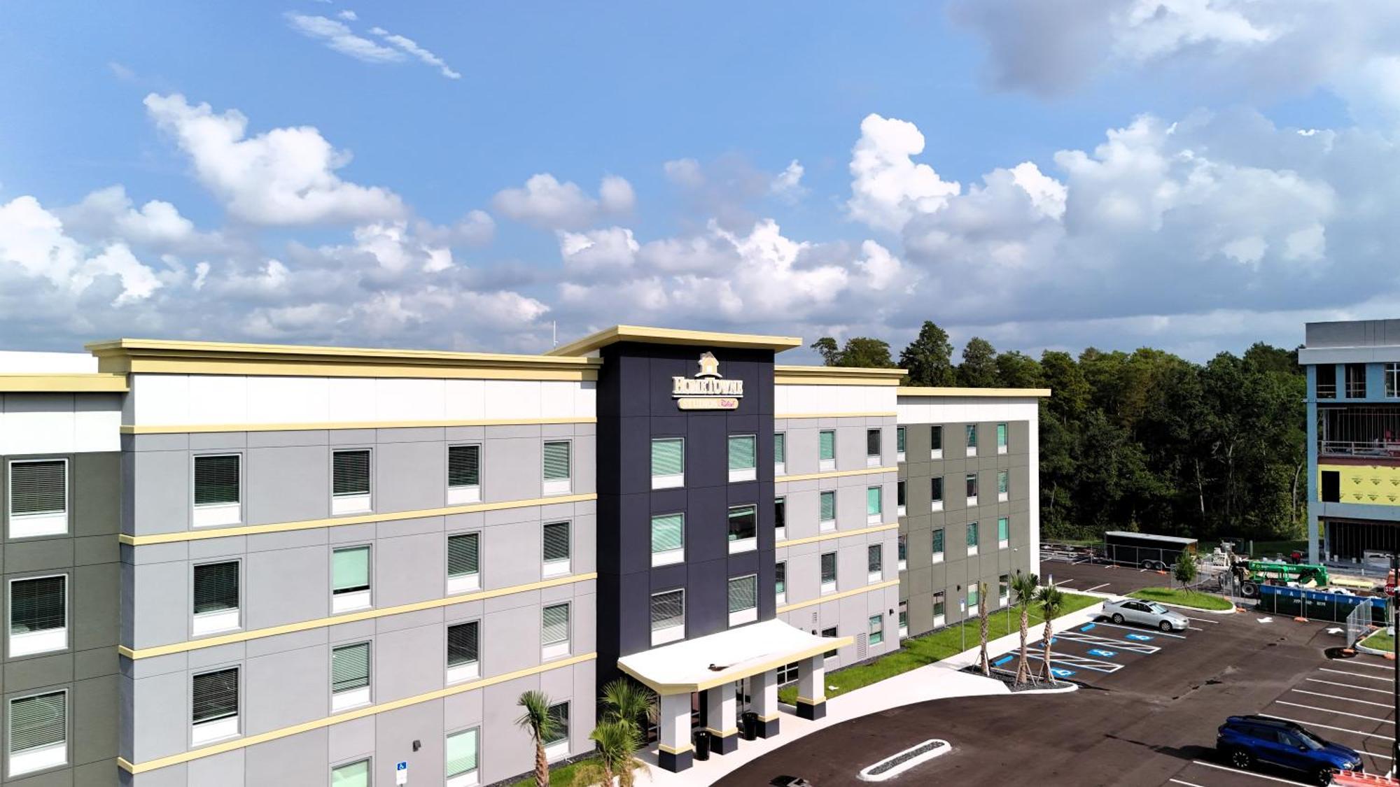 Hometowne Studios By Red Roof Tampa - Airport West Chase Exterior foto